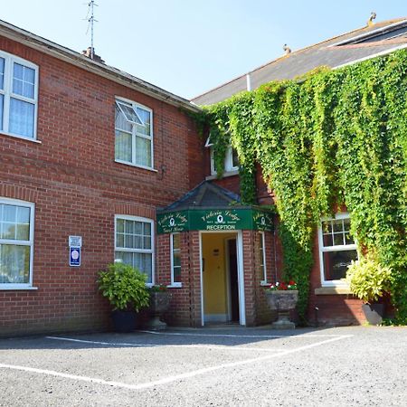 Victoria Lodge Guest House Salisbury Exterior foto